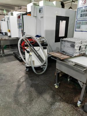 Emulsiefiltratie slibreinigingsmachine CNC-slagverwijder voor watertanks